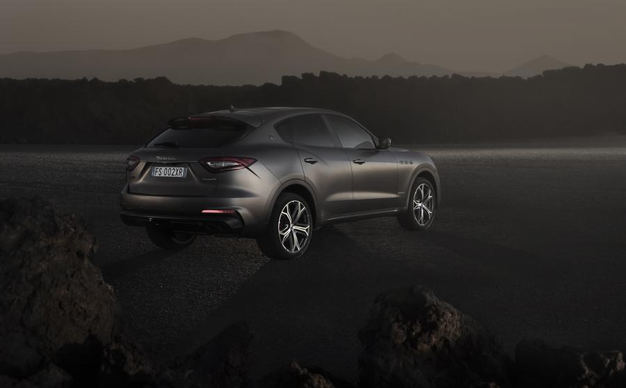  Maserati Levante GranSport Vulcano 2019 года  (фото 14 из 23)
